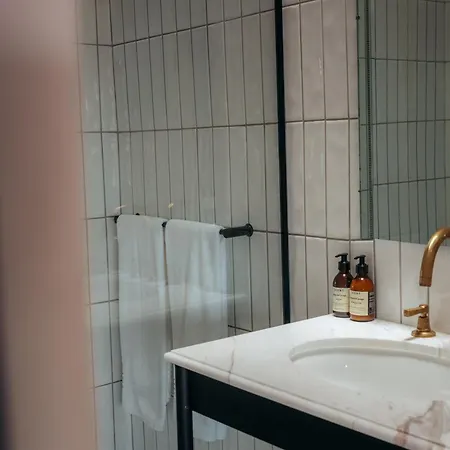 Gorgeous George By Design Hotels ™-2